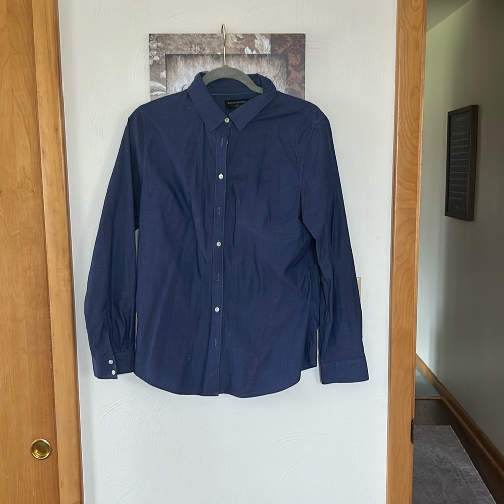 Banana Republic blue tailored fit button down shirt